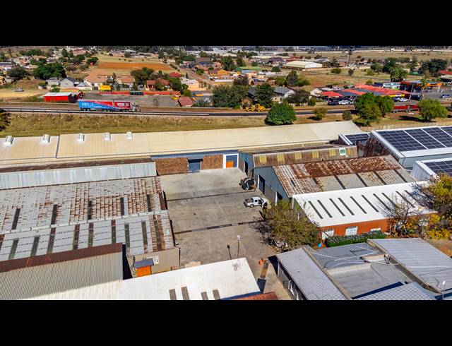 500M² WORKSHOP TO LET IN NOLDICK